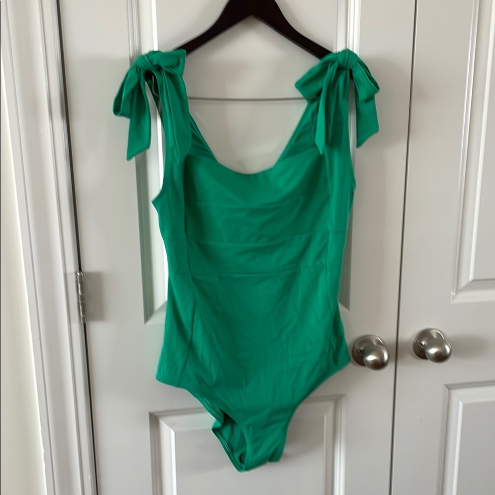 Une Piece size US 14 Green One-Piece Swimsuit with Bow Straps